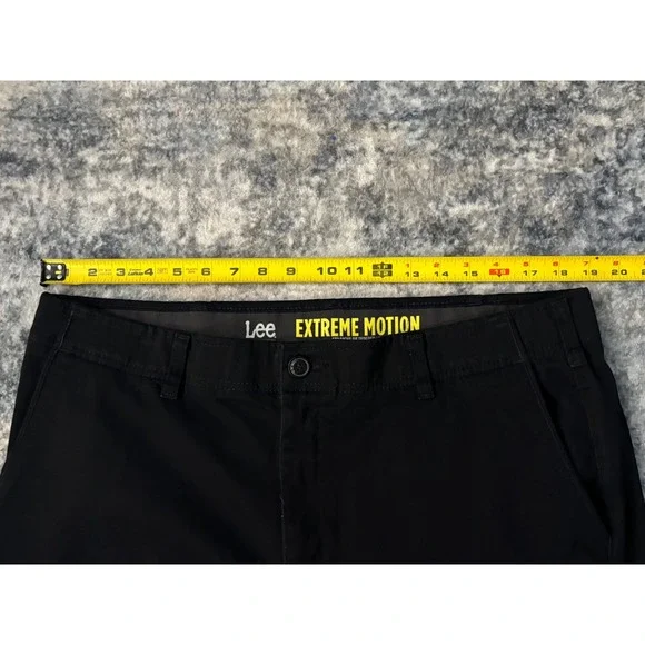 Lee Extreme Motion Jeans Mens 38x32 Black Straight Fit Tapered Leg Preppy Casual - Picture 9 of 11